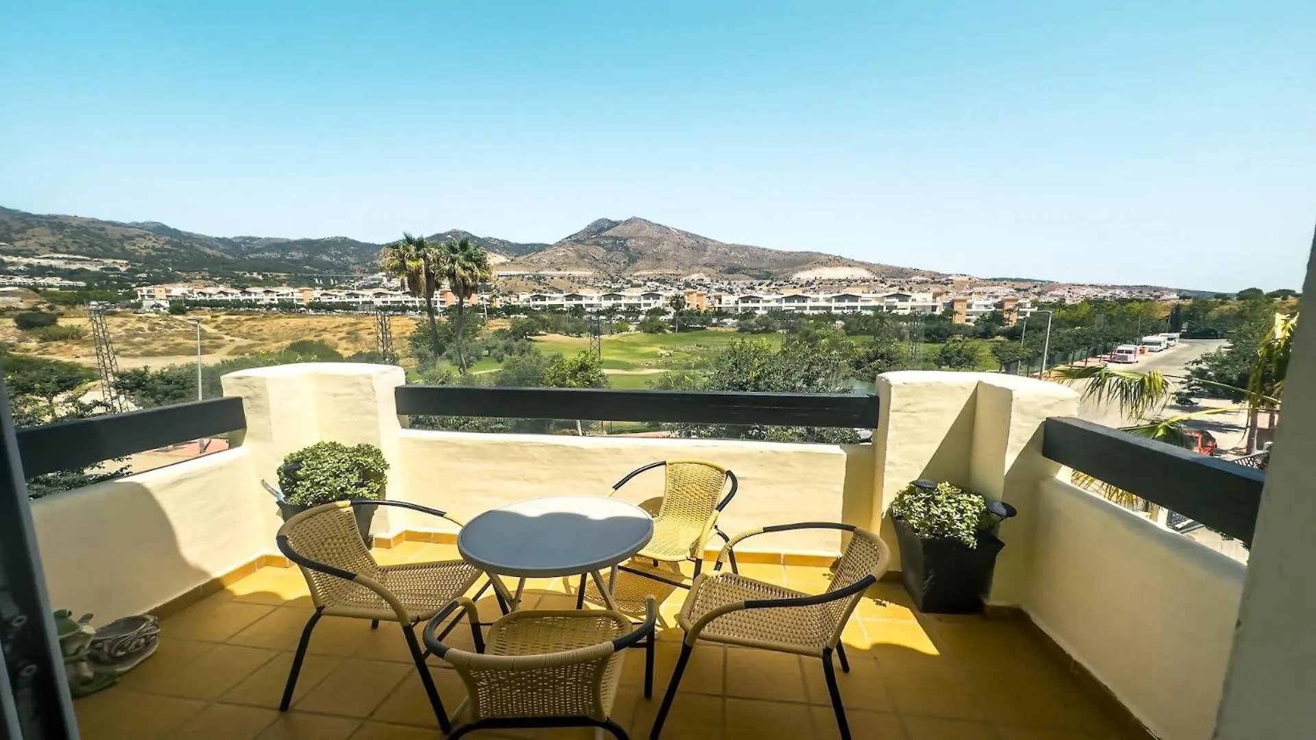 דירות בנאלמדנה Vivienda Cronos Golf