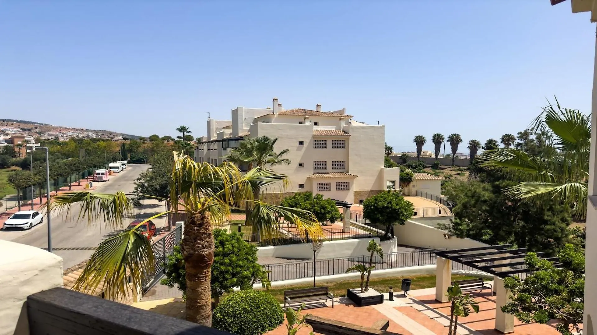 דירות בנאלמדנה Vivienda Cronos Golf 0*,  ספרד