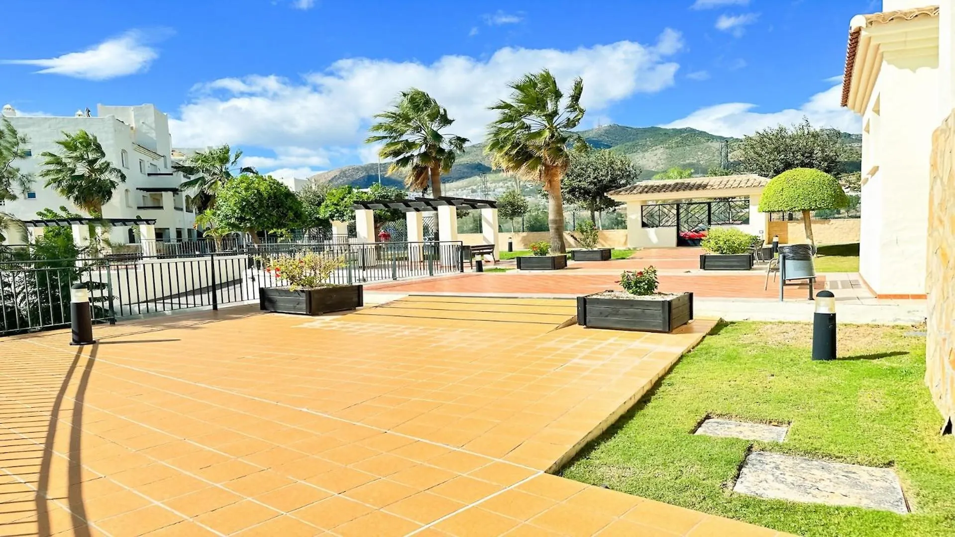 Vivienda Cronos Golf Apartamento Benalmádena